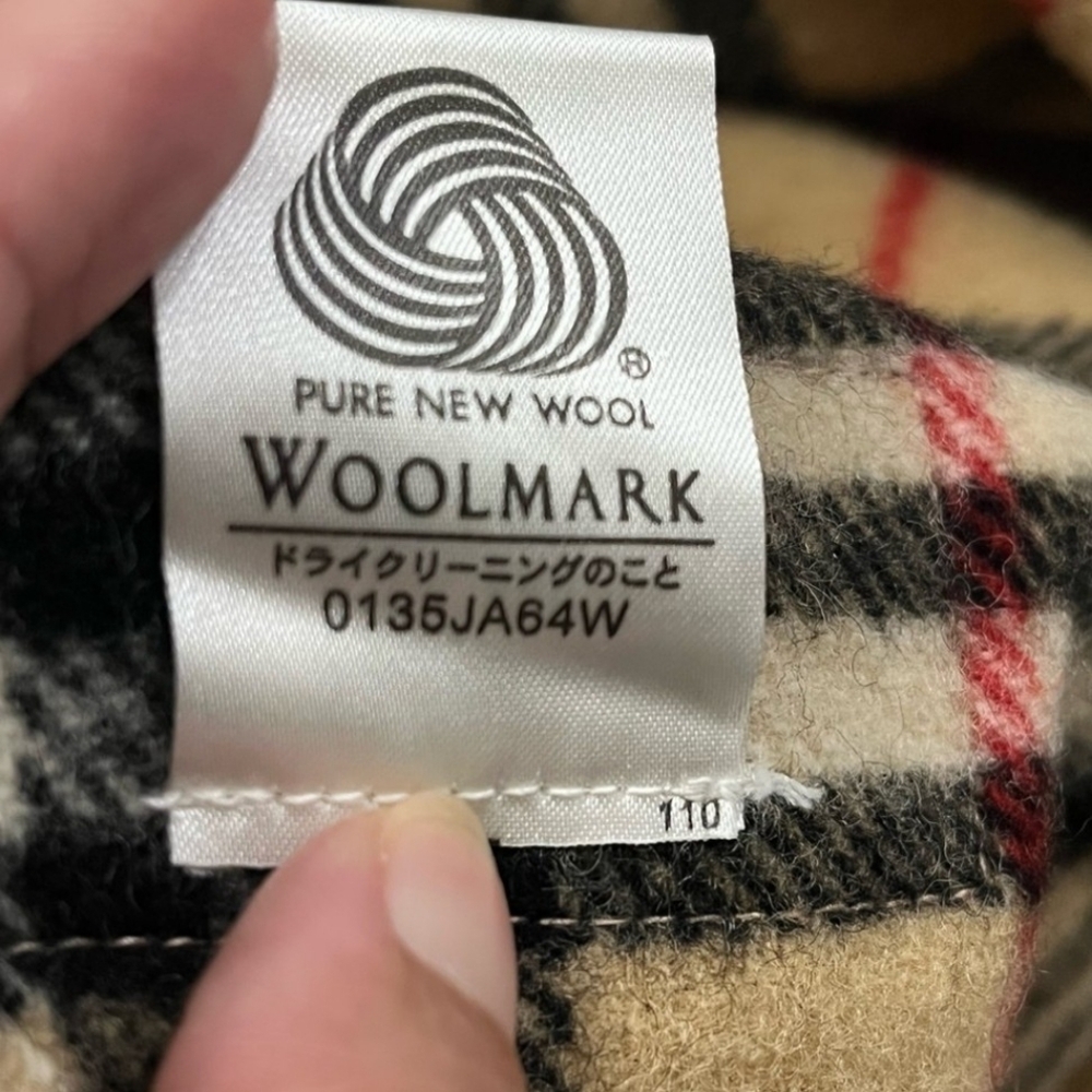 Authentic Burberry medium scarf/ small blanket - Picture 3 of 5